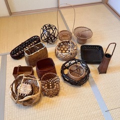 いろいろな花器,剣山などなどの画像