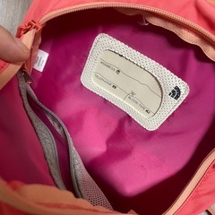 購入価格8000円　ノースフェイス　リュック　旅行　子供　保育園　小学校　女の子　の画像