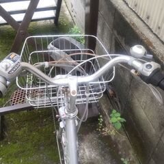 ブリジストン 26インチ 電動自転車 シルバーの画像