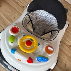 歩行器　赤ちゃん　カーレーサーの画像