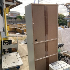 白いロッカー カラーボックスの画像