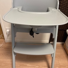 子供用ハイチェアの画像
