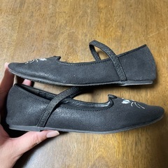 19センチ　猫顔のバレーシューズの画像