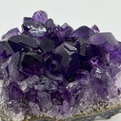 ウルグアイ産アメジストクラスター［B1858］の画像