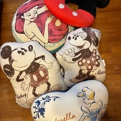 ディズニークッションの画像