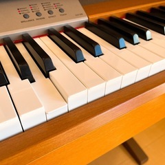 電子ピアノ、クラビノーバ、ピアノ、キーボードの画像