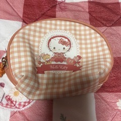 お譲り先決定！！キティちゃんポーチ&巾着型トートバッグセットの画像