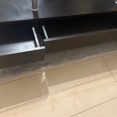 ガラステーブルの画像