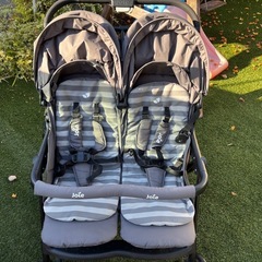 横二人乗りベビーカーの画像