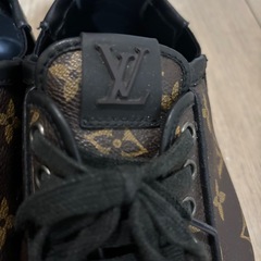 ルイ・ヴィトンスニーカー
の画像