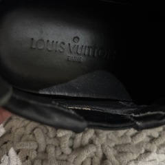 ルイ・ヴィトンスニーカー
の画像