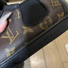 ルイ・ヴィトンスニーカー
の画像