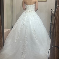 ウェディングドレスの画像