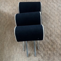 日産　キューブ　ヘッドレストの画像