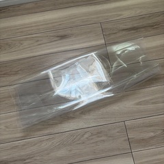 使用わずか　テーブルマット付き　ダイニングテーブルの画像