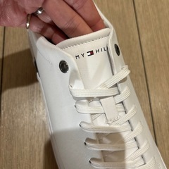 TOMMYスニーカーの画像
