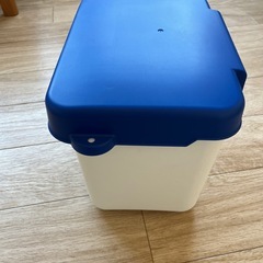 明治　牛乳ボックス　の画像