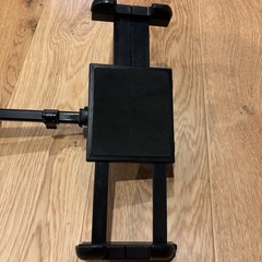 タブレットホルダー　ヘッドレスト装着の画像