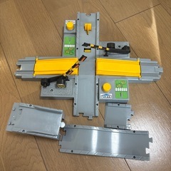 プラレール　トミカと遊べる踏切他の画像