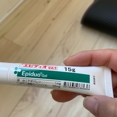 【脂性肌やニキビでお困りの方】シートマスクと塗り薬の画像