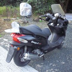 KYMCO キムコ グランディング125Z ブラックの画像