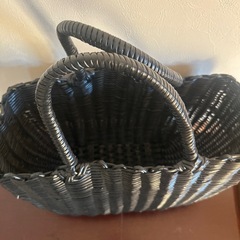 かごバッグの画像