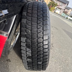 バリ溝！ デリカD：5 スタッドタイヤ 　アルミホイールセット　の画像