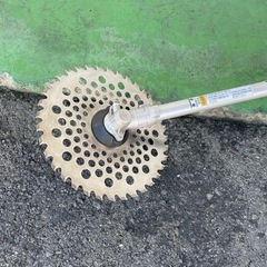 美品　
マキタ　エンジン刈り払い機　MEM428Xの画像