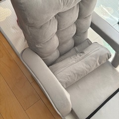 ほぼ未使用　肘掛け付き座椅子の画像