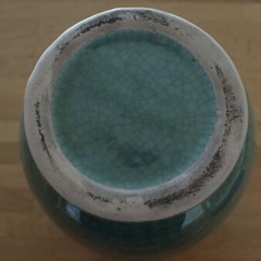 ベトナム雑貨　バッチャン焼き　青磁　花瓶 　フラワーベースの画像