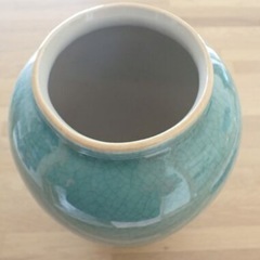 ベトナム雑貨　バッチャン焼き　青磁　花瓶 　フラワーベースの画像