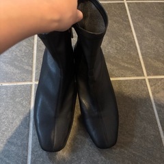 LE TALON 5cmスクエアフィットショートブーツの画像