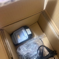 定価42020円の商品　充電式生垣バリカン マキタの画像