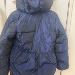 美品GAPキッズファー付き女子150ダウンコートの画像