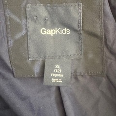 美品GAPキッズファー付き女子150ダウンコートの画像