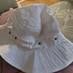 キッズ　帽子（白）の画像