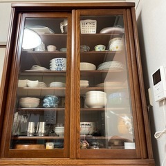食器棚の画像