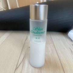 【脂性肌やニキビでお困りの方】シートマスクと塗り薬の画像