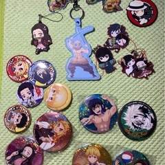 鬼滅の刃　　財布　文房具　シール　ポーチ等　大量の画像