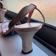 サンダル　ピンクベージュの画像