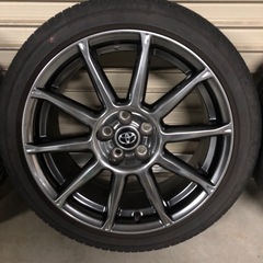 86ZN6後期純正17インチホイールの画像