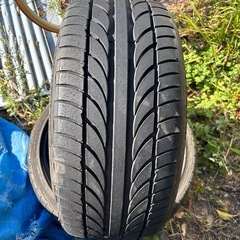 タイヤ19インチの画像