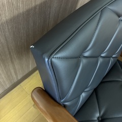 配送無料　 【Karimoku / カリモク】1人掛けソファ 2脚セットの画像