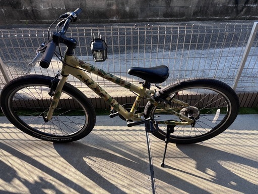 小学生のお子さま向け　MARIN DONKY JR24 迷彩