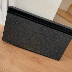 折りたたみ椅子の画像