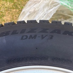 【美品】BLIZZAK DM-V3 215/70R16 ／ホイール付4本セット／TPMS付／ワンシーズン使用の画像