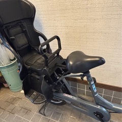 ⭕️美品⭕️シティサイクル チャイルドシート付き 20インチ切り替えの画像