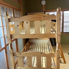2段ベッド、綺麗な方だと思いますの画像