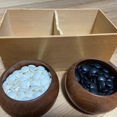 【高級】新榧 6寸 厚盤 囲碁盤＋那智黒・蛤石＋カリン碁器 セットの画像