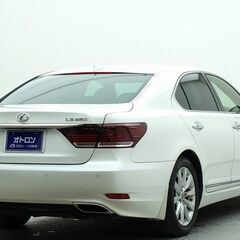 🤩自社ローン🤗国産高級セダン入庫！レクサスＬＳ！！の画像